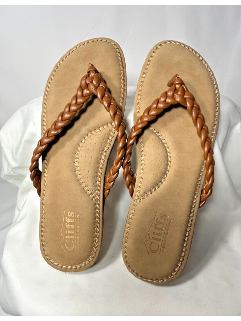 Cliffs by White Mountain Freedom Womens Thong Sandals Braided Strap Flip Flops 9